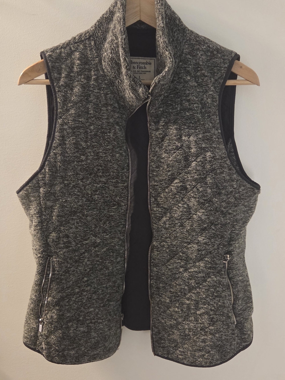 Abercrombie & Fitch Gray Quilted Heather Vest